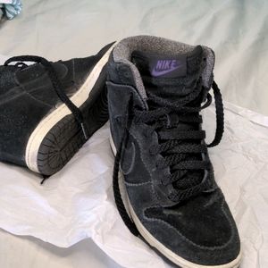 Women's sky high Nike discontinued collectors